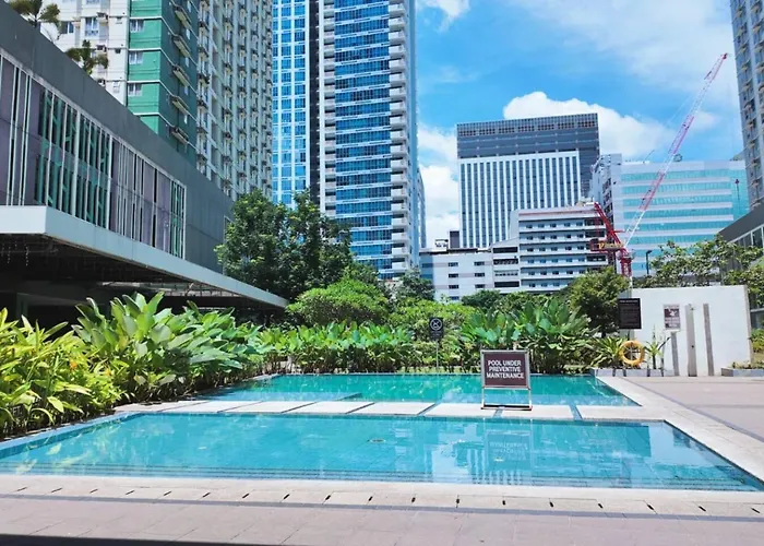 Nikko's Hideaway - Avida Riala Tower 4 Apartment Cebu